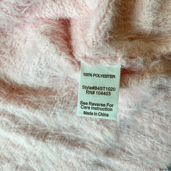 Fuchsia and Pink Fuzzy Sweater Medium Brand New - Picture 7 of 8